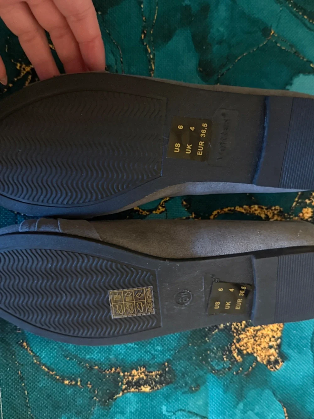 Mossimo Supply Co. Gray Knot-Front Ballet Flats
